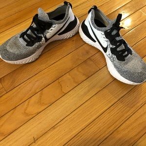 Nike epic react flyknit 2 men’s size 11.5